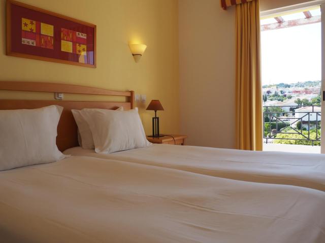Luz Bay Hotel