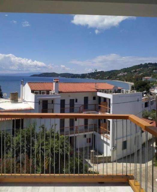 Megali Ammos House