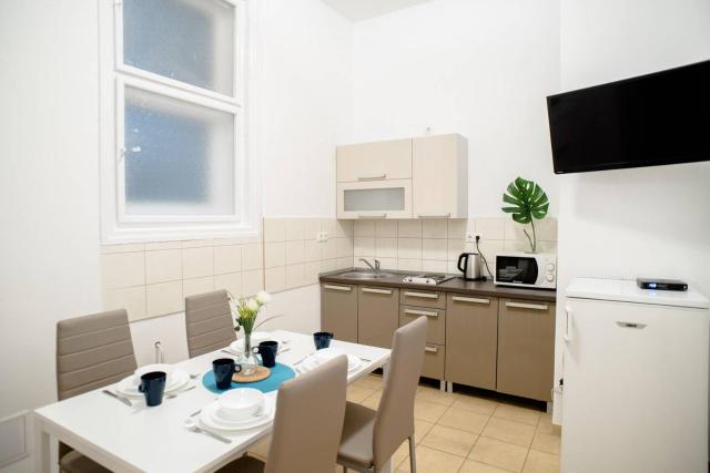 Cosy & Central A/C apartment
