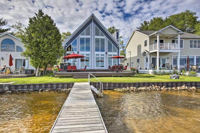 Hike & Ski! Family-Friendly Lake Mitchell Oasis