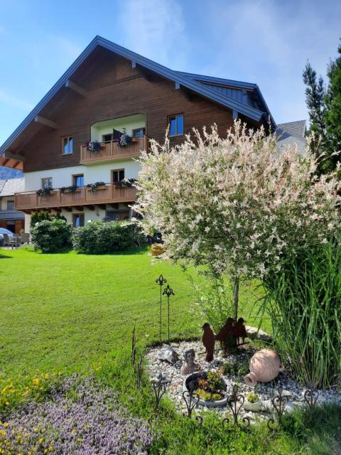 Pension Kreuzinger, 5310 Tiefgraben