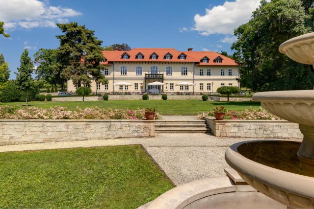 Castle Hotel Grof Degenfeld
