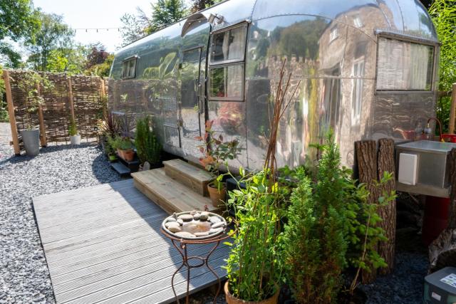 Dixie Airstream - Retro 1970s American Airstream close to Windermere