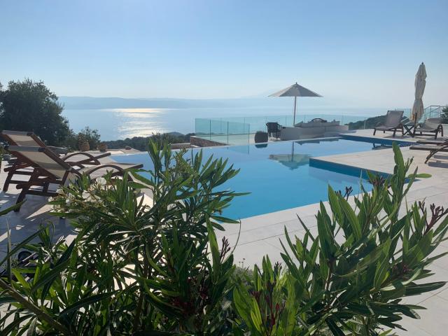 Villa Salina Luxury Pool Villa
