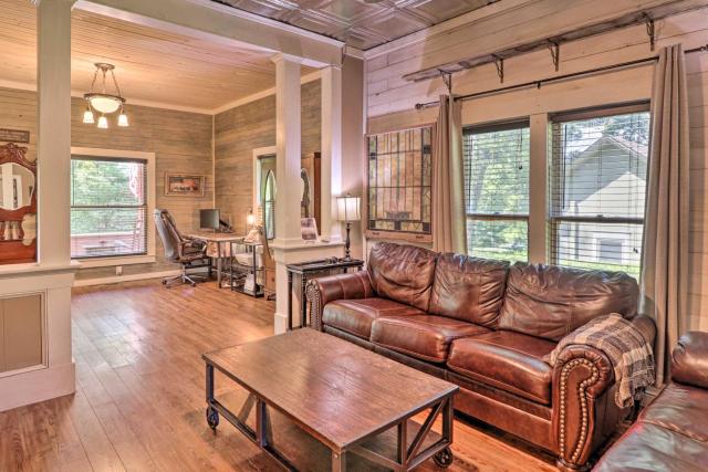 Country-Chic Cotter Home w/ Outdoor Living Space!