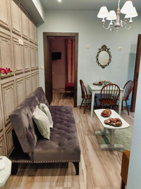 Mama's Cozy Room 2