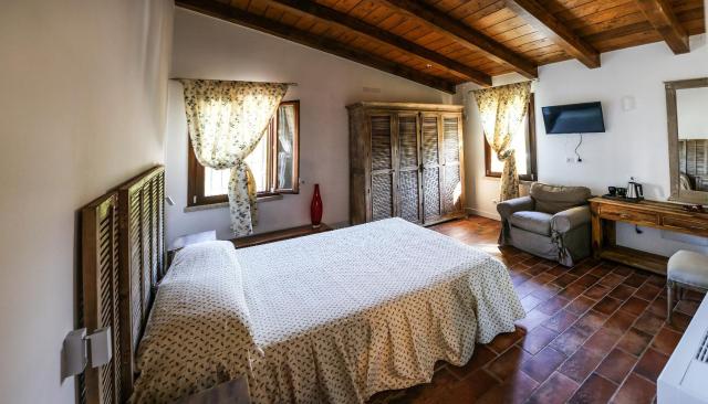 La Puraza Comfort Rooms