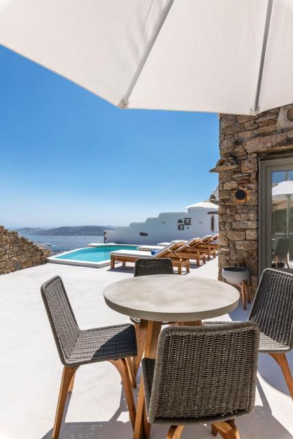 Mykonos Divino