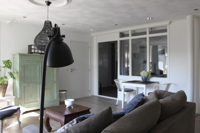 Reseda apartment
