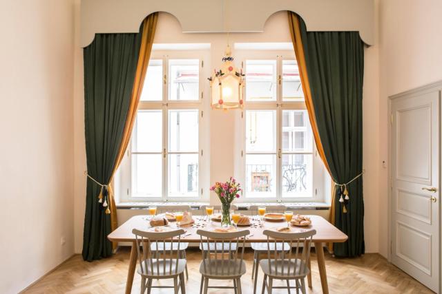 Downtown Designer apartment Karlin