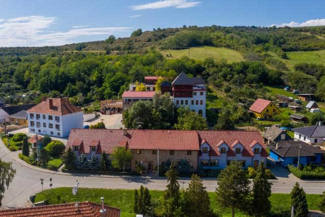 Hotel Adina - resort Hotel Kurdějov & Art Wine Hall