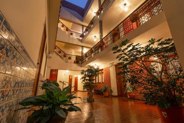 Hotel San Isidro Inn