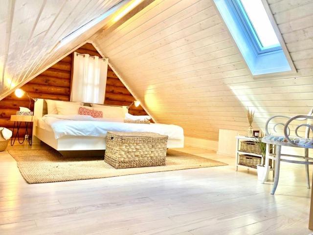 Pine Lodge