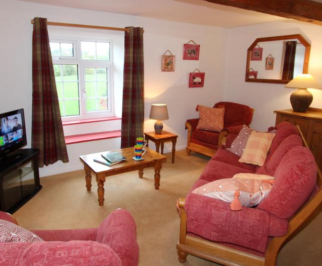 Wonderfully Scenic and Comfortable Dales Mill Property