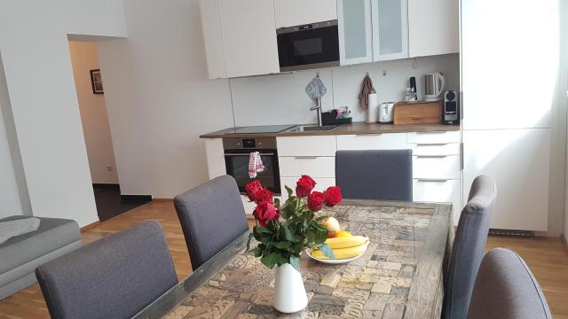 Moderne Maisonette mit Terrasse