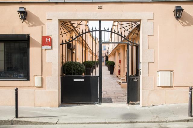 Hotel De L'Horloge