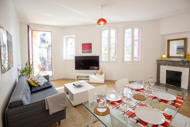 Place Saint Michel Apartment