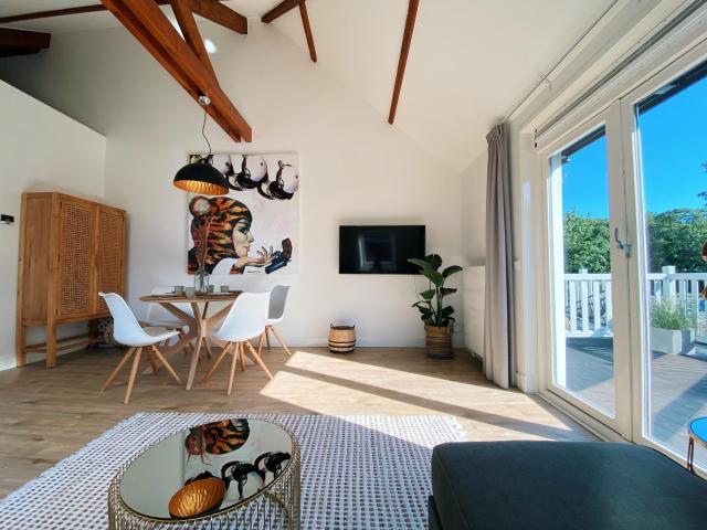 Luxurious historical Loft close to the beach!!
