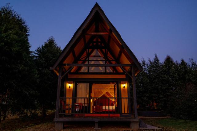 Shamba Lodge Cabin B