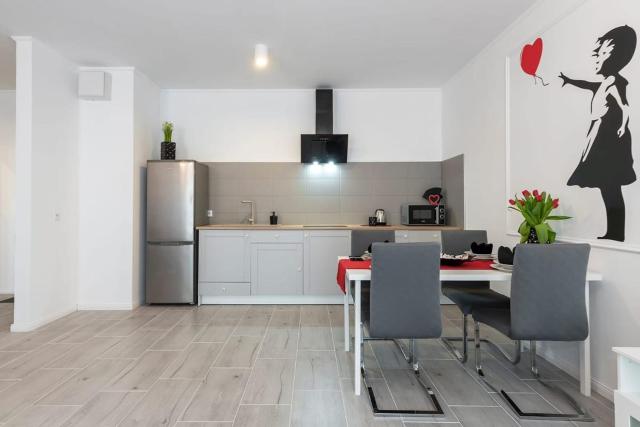 Banksy Apartment - Ilumino