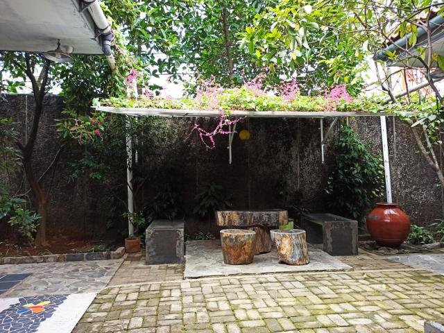 Jeng Tini Guest House