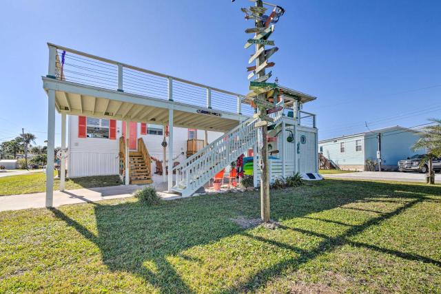 Elevated Deck! Fun-Filled Homosassa River Home