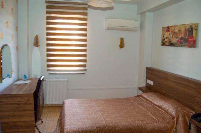 Yunus Hotel