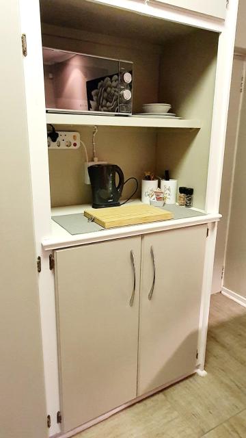 THE SPARE BEDROOM Unit 1