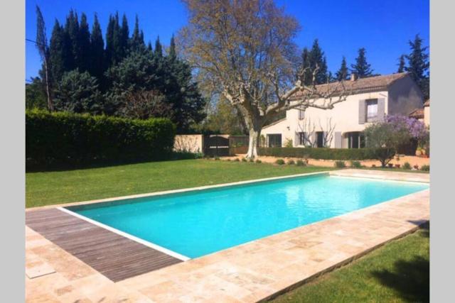 Farmhouse with private pool in the countryside of Plan d'Orgon in Provence, 8 persons LS1 365 MIGNOUN