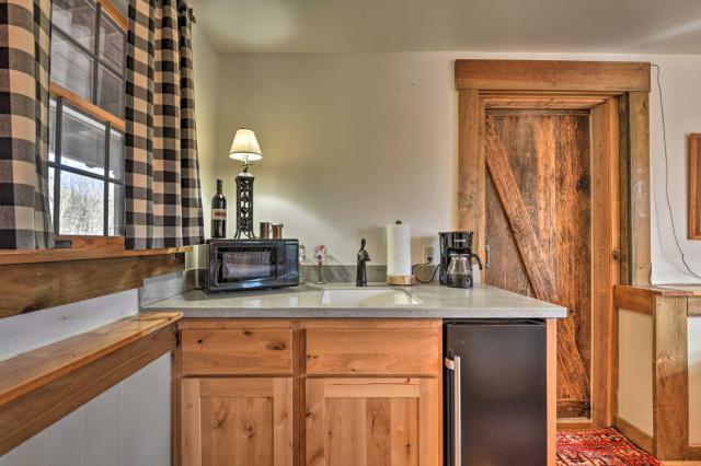 Berkeley Springs Haven w/ Sleepy Creek Access!