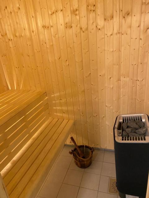 Varijlyan höger