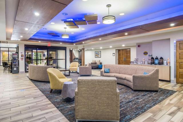 Comfort Inn & Suites Pittsburgh Fox Chapel