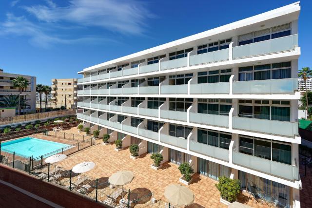 Apartamentos Strelitzias