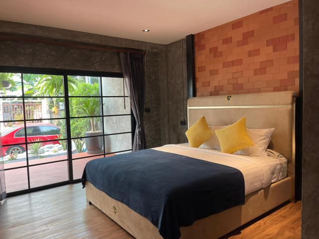 Loft122 Hotel