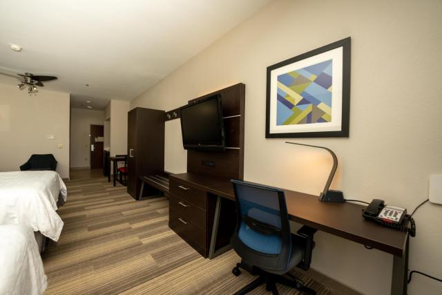 Holiday Inn Express & Suites Deer Park by IHG