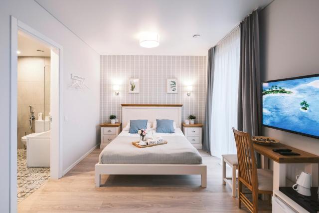 J14A I Rooms & Apartments AUTOMATED SELF CHECK-IN