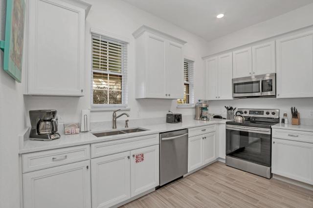 Gorgeous Margaritaville Cottage wPrivate Patio