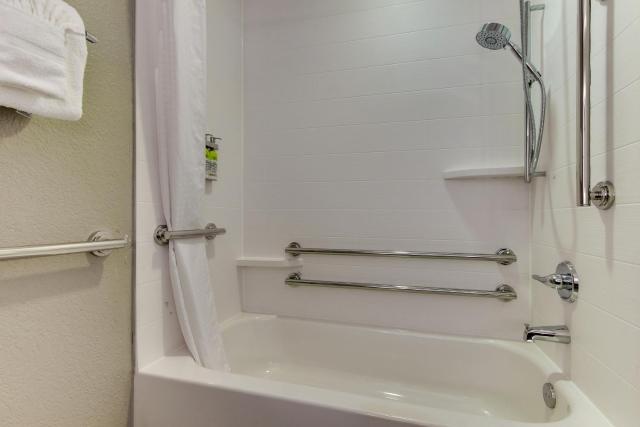 Holiday Inn Express West Palm Beach Metrocentre by IHG