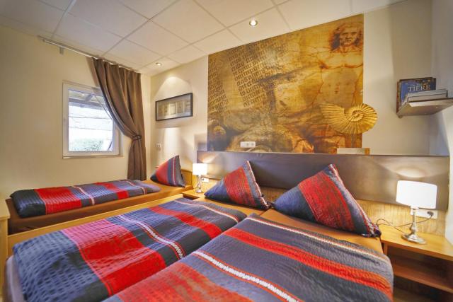 Land-Hotel Zum Schwan, Garni E-Ladestationen, Nähe Phantasialand Nähe Palmenparadies Euskirchen