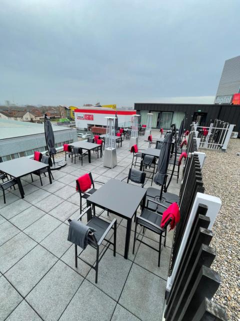 Holiday Inn London West by IHG