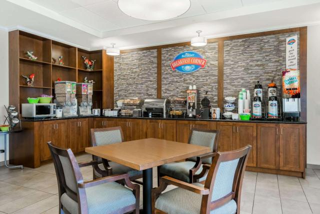 Baymont by Wyndham Erie