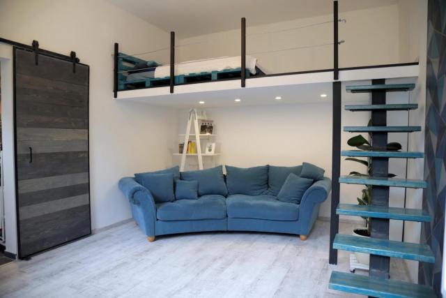 Sweety Blue Apartman near Oktogon