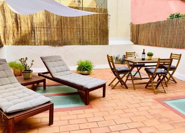 HA Diputació terrace apartment