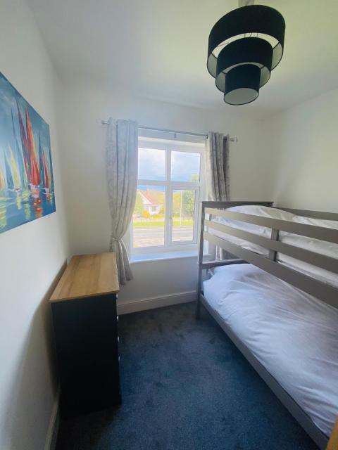 Acacia Breezes - Delightful Scarborough Semi