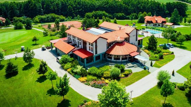Bakony Resort - a Felnőttbarát Hotel - Szarvaskút Vendégpark