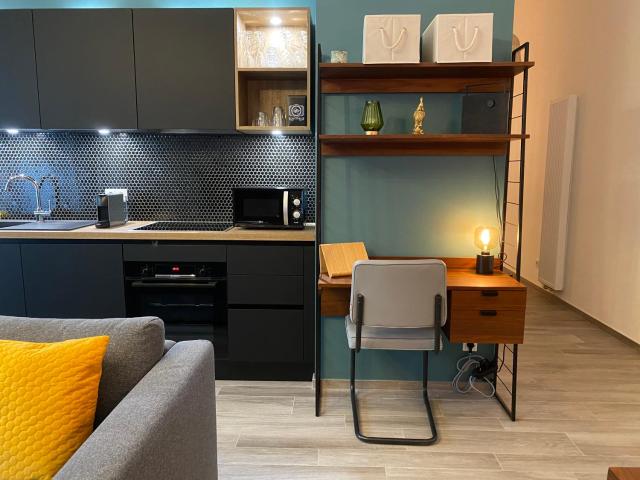 Bright and chic apartment in Lux City