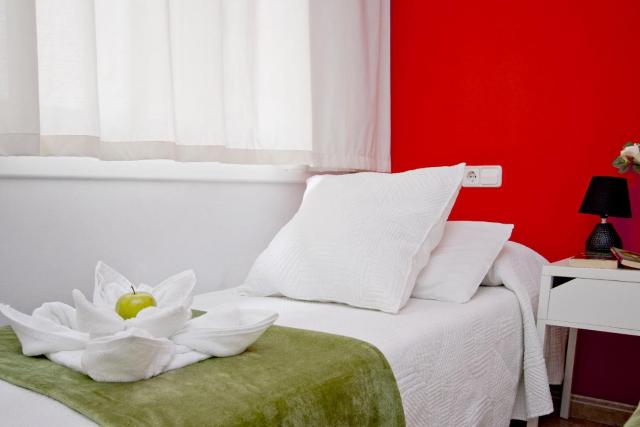 Barcelona City North Hostal