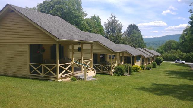 Serenity Motel