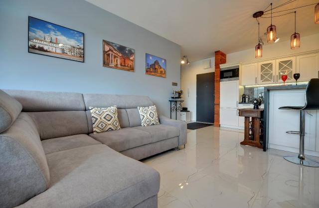 Lodz4rent - Premium Apartments 9,7 - MANUFAKTURA - Garaż - Ziemia Obiecana 2026