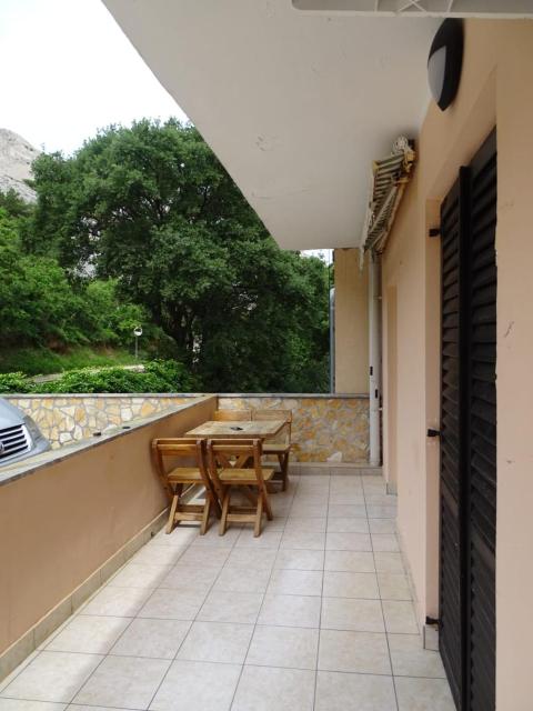 Zana Apartments